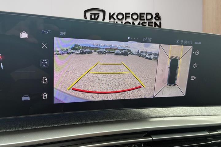 Grå Peugeot e-3008 fra 2025