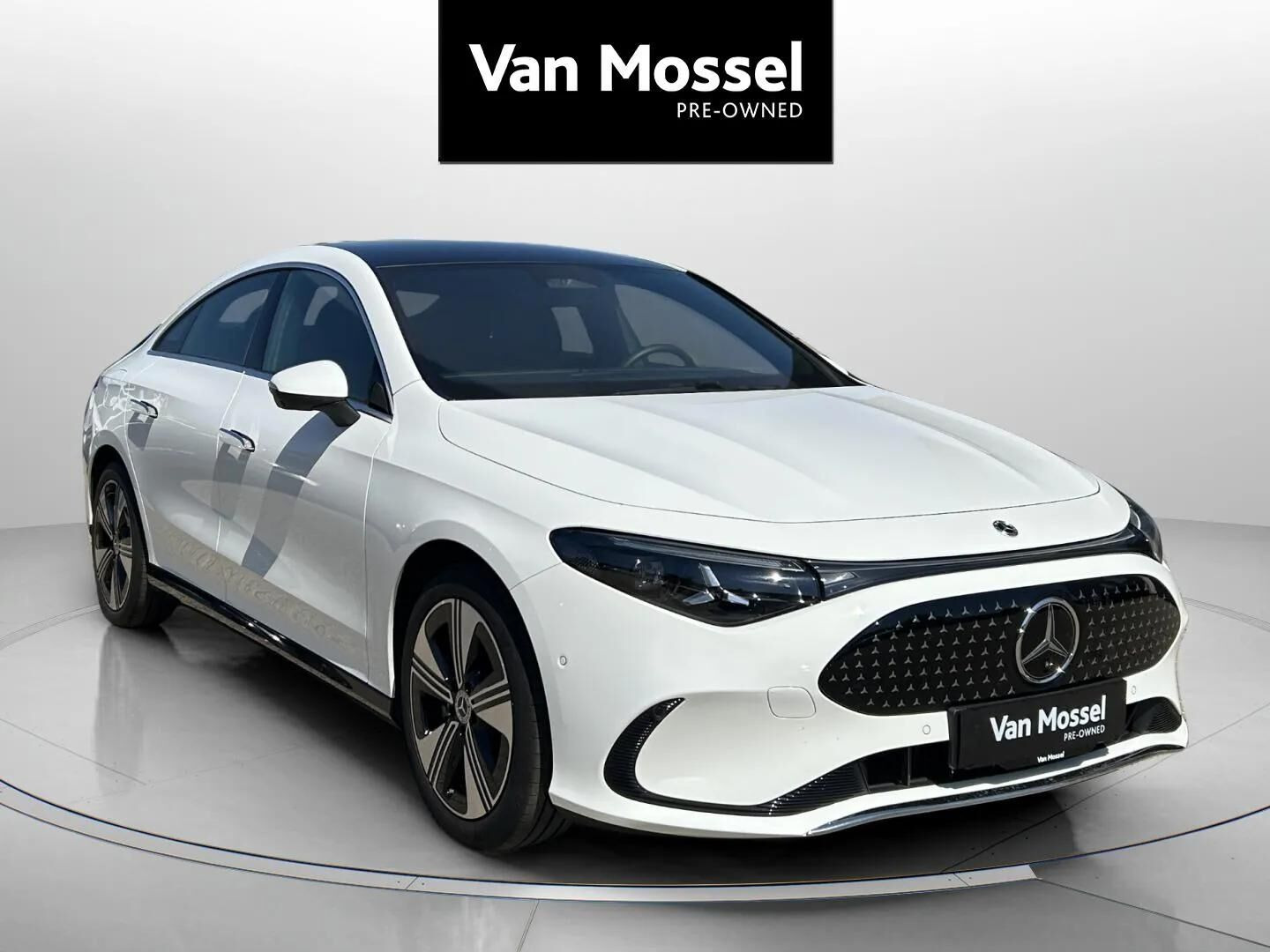 Hvid Mercedes CLA250+ fra 2025