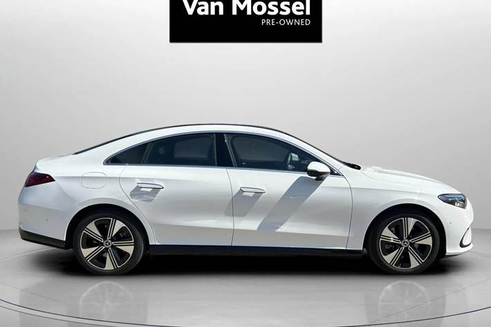 Hvid Mercedes CLA250+ fra 2025