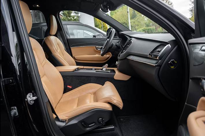 Sort Volvo XC90 fra 2022