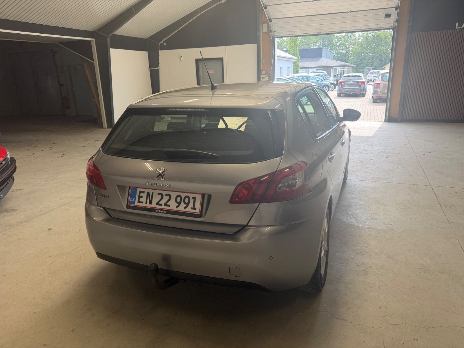 Sølv Peugeot 308 fra 2013