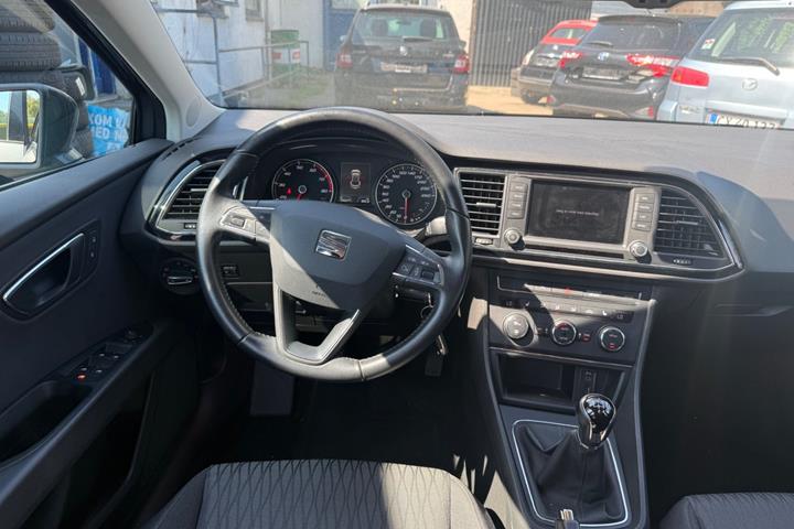 Grå Seat Leon fra 2015