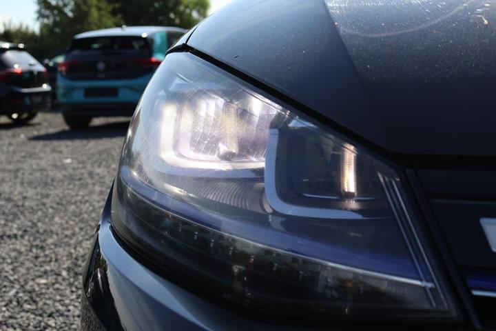 Sort VW e-Golf VII fra 2017
