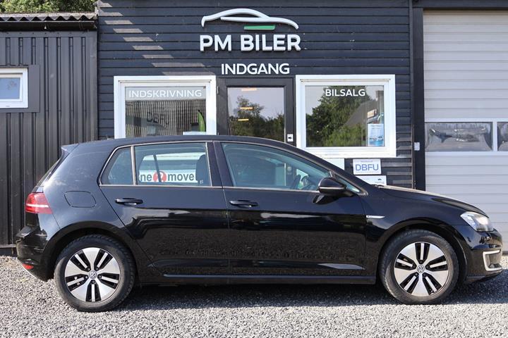 Sort VW e-Golf VII fra 2017