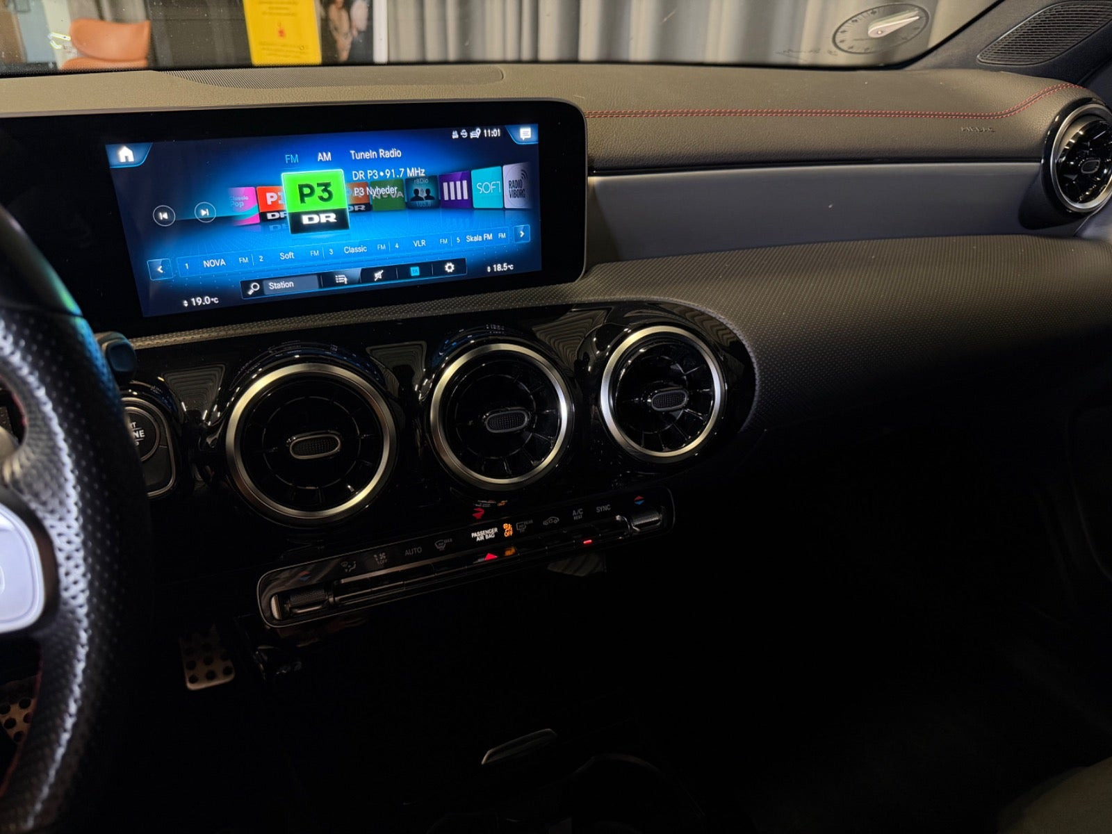 Sort Mercedes CLA200 d fra 2020