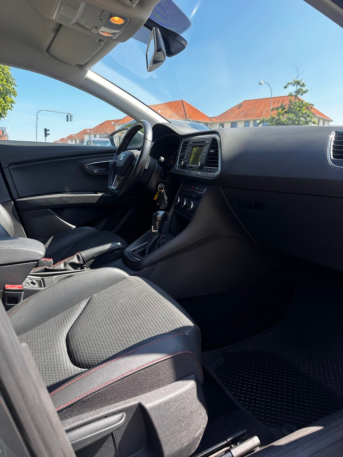 Grå Seat Leon fra 2015