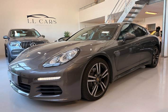 undefined Porsche Panamera fra 2014