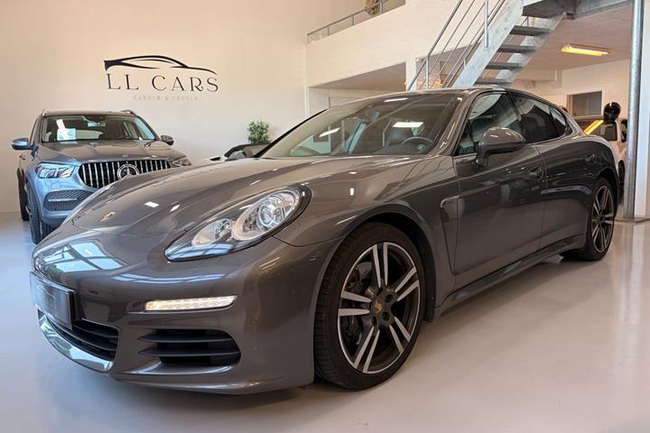 undefined Porsche Panamera fra 2014