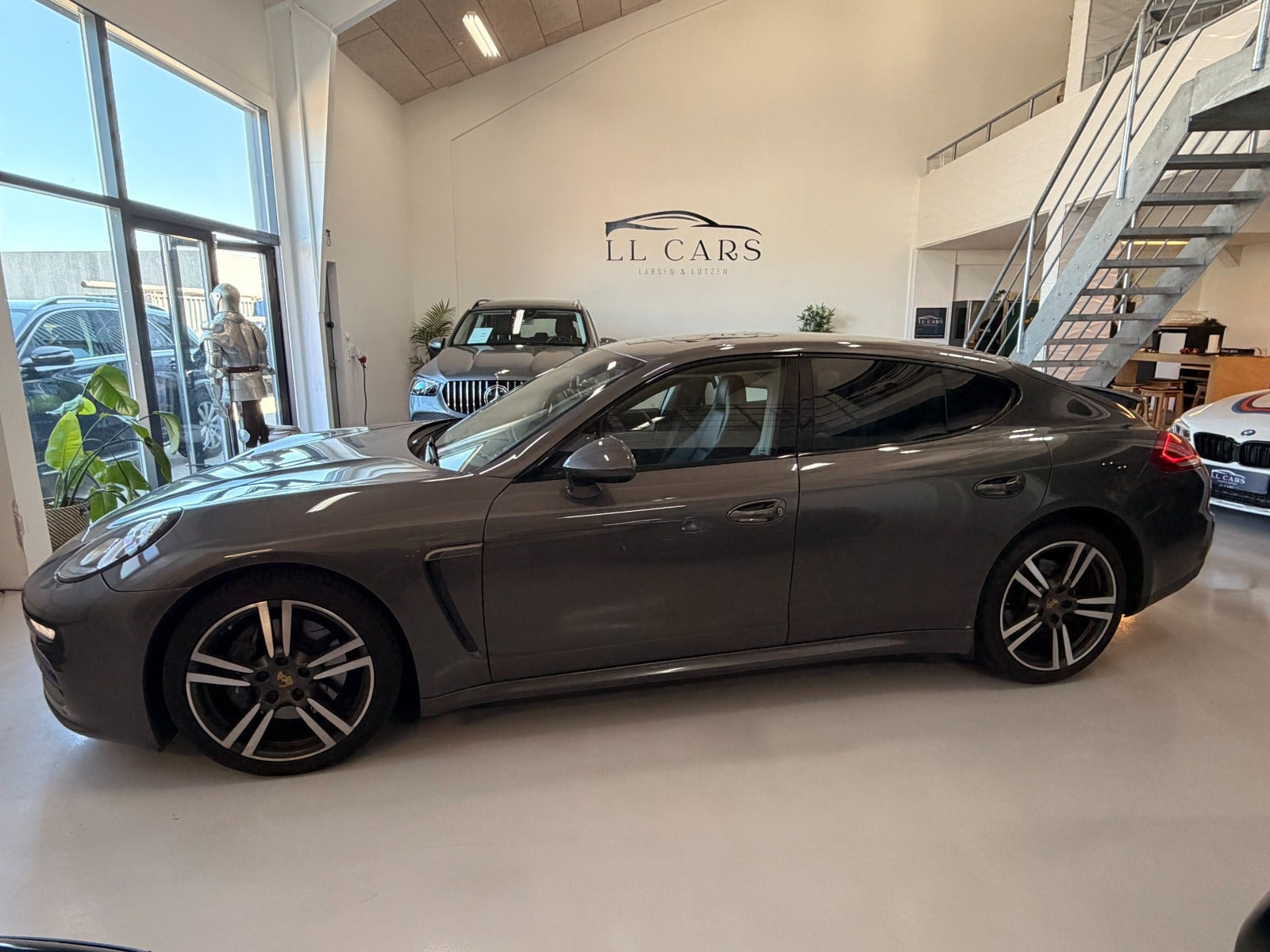 undefined Porsche Panamera fra 2014