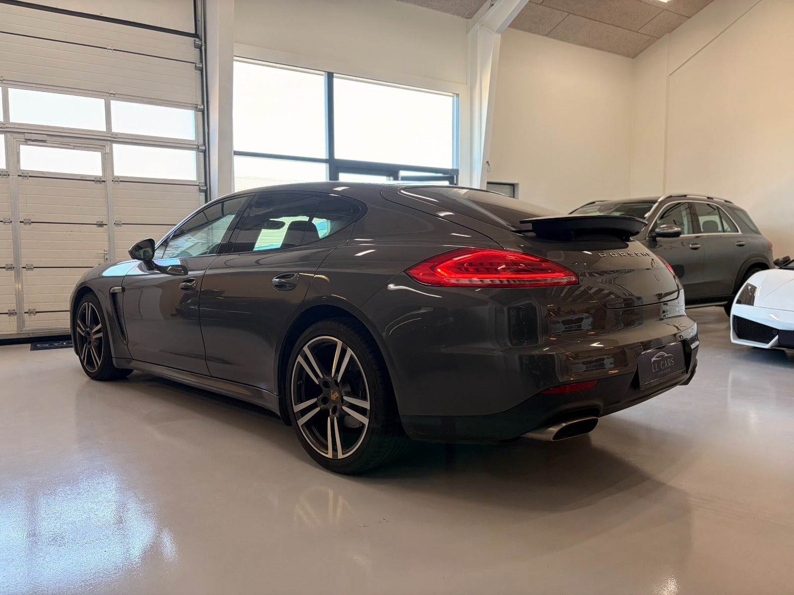 undefined Porsche Panamera fra 2014