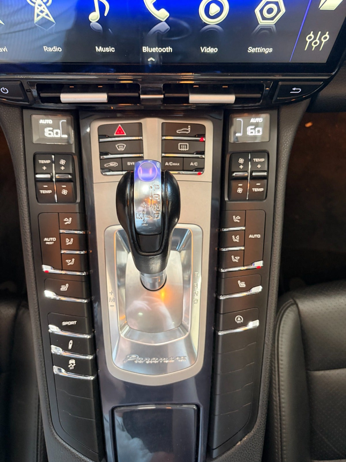 undefined Porsche Panamera fra 2014