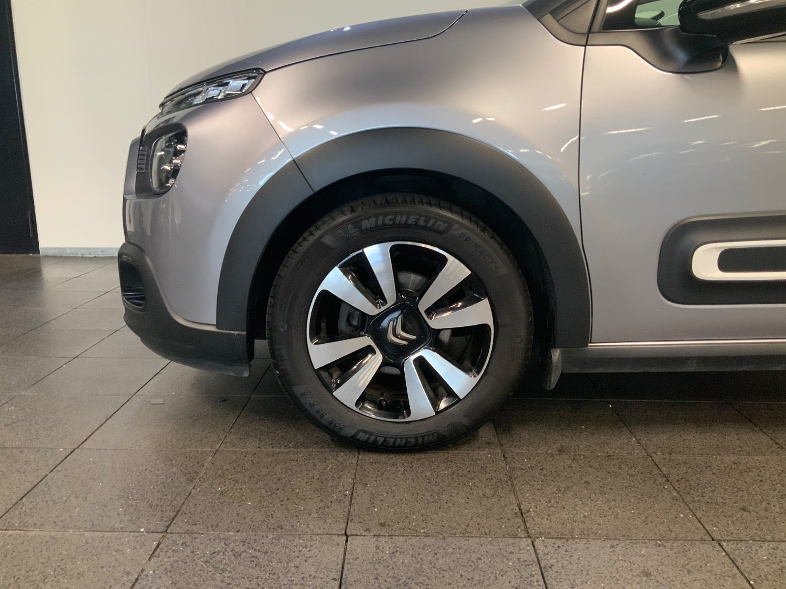 Grå Citroën C3 fra 2021