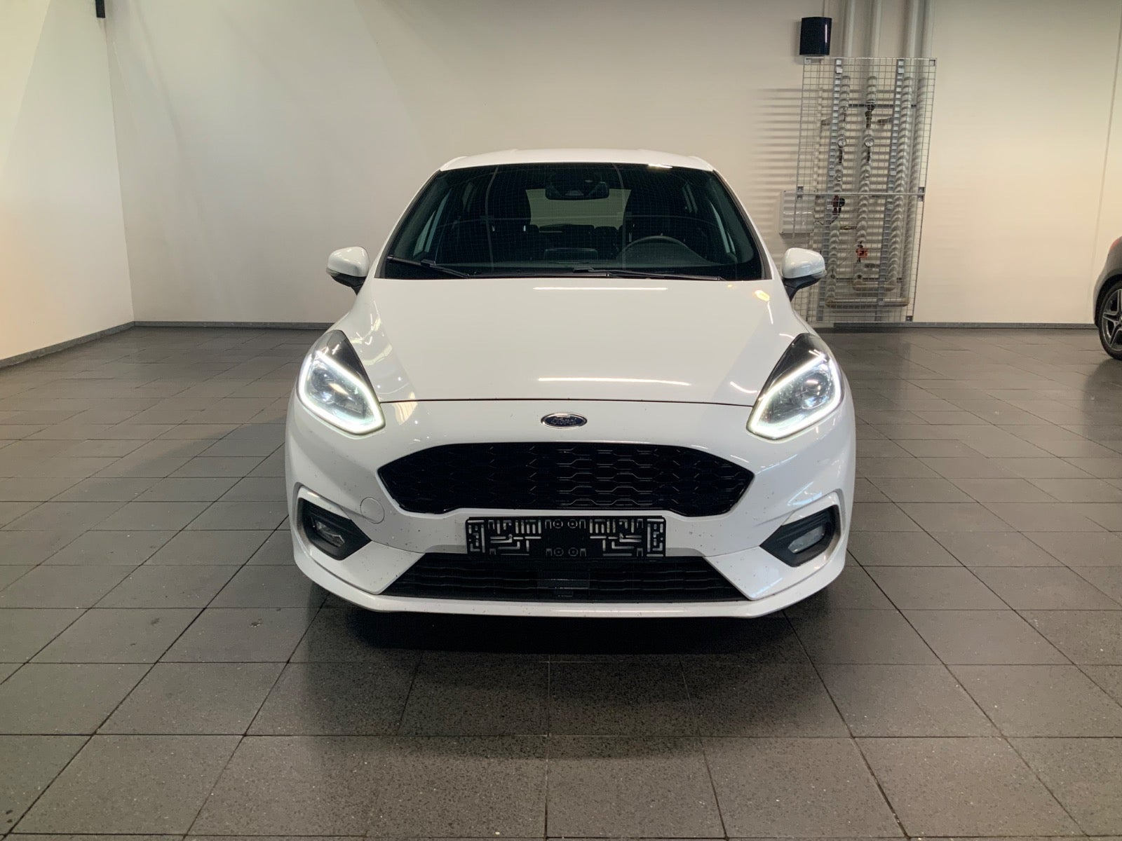 Hvid Ford Fiesta fra 2018