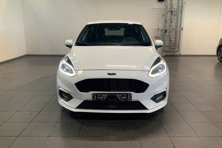 Hvid Ford Fiesta fra 2018