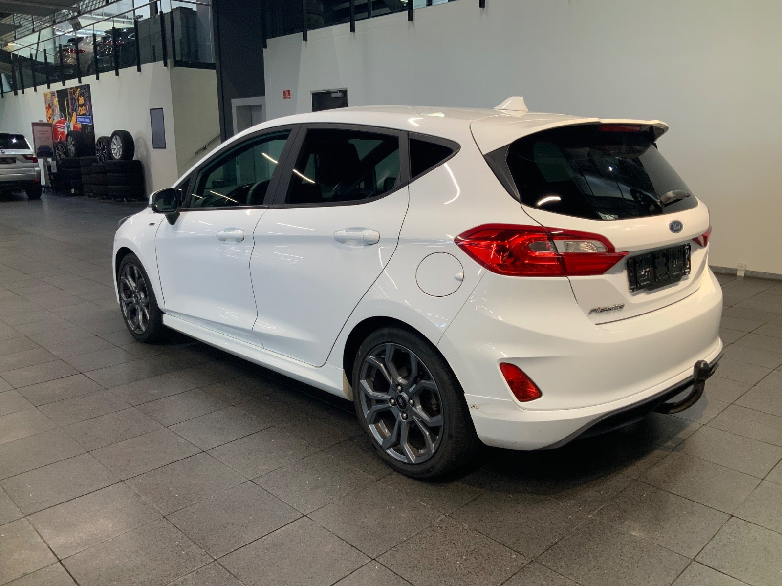 Hvid Ford Fiesta fra 2018