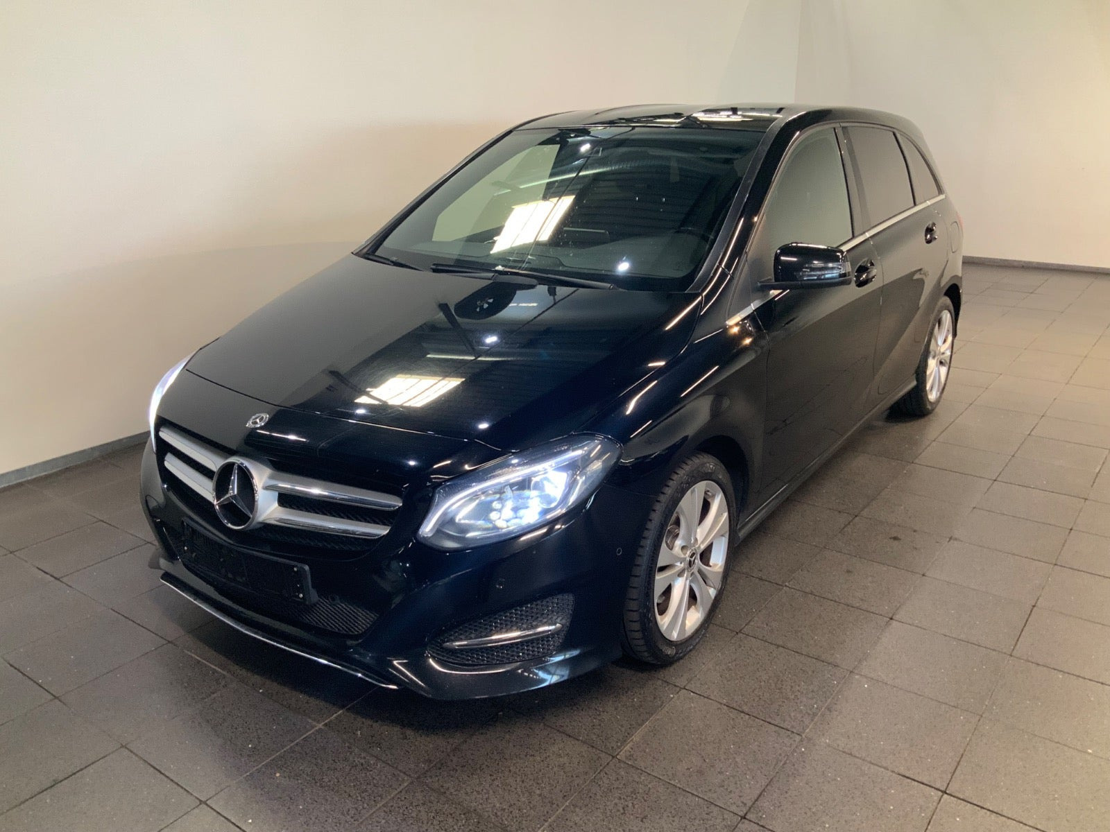 Mercedes B200 d 2,2 Urban aut.