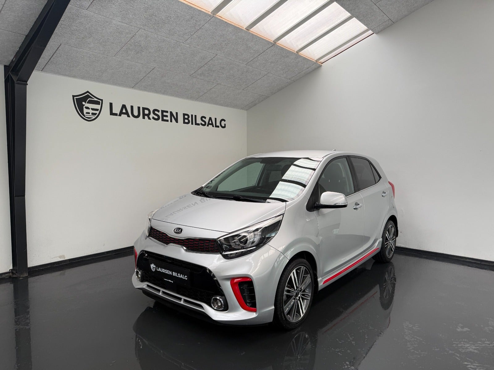 Grå Kia Picanto fra 2019
