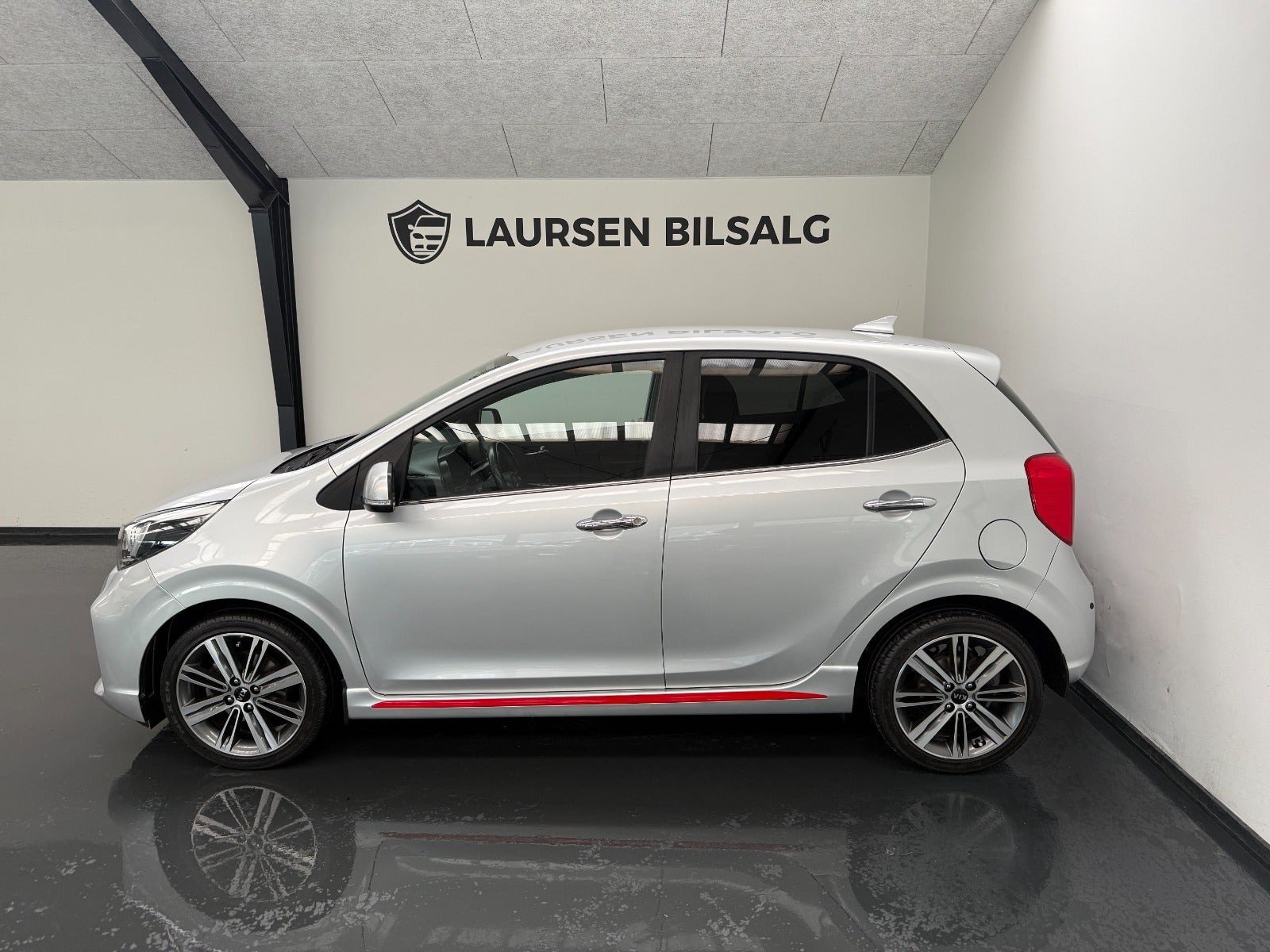 Grå Kia Picanto fra 2019