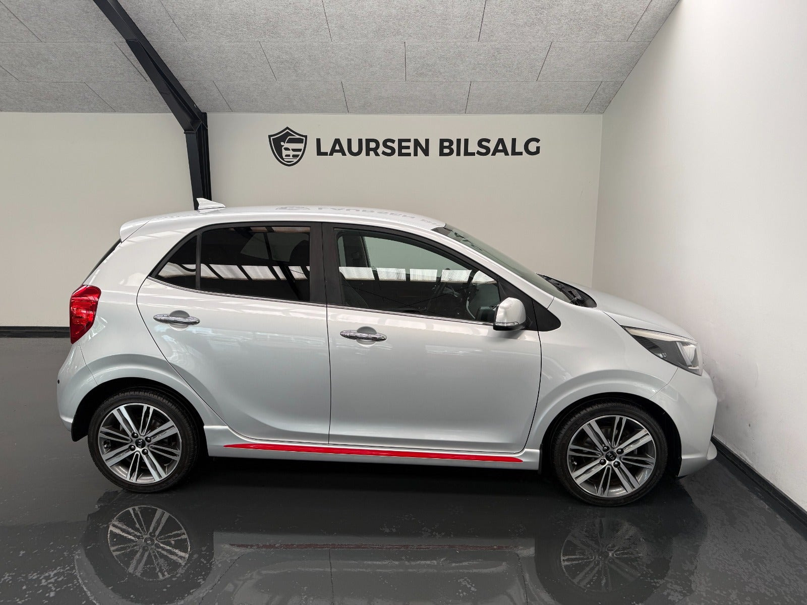 Grå Kia Picanto fra 2019