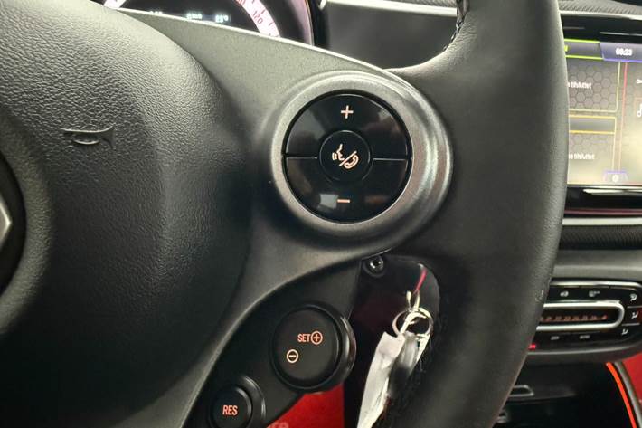 Hvid Smart Fortwo fra 2023