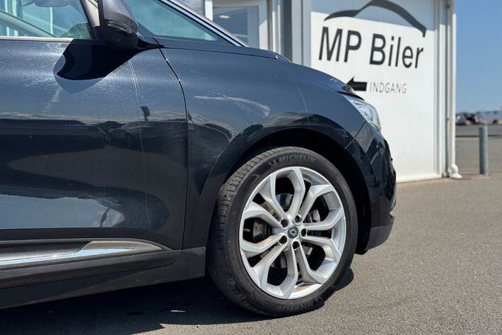 Sort Renault Grand Scenic IV fra 2017