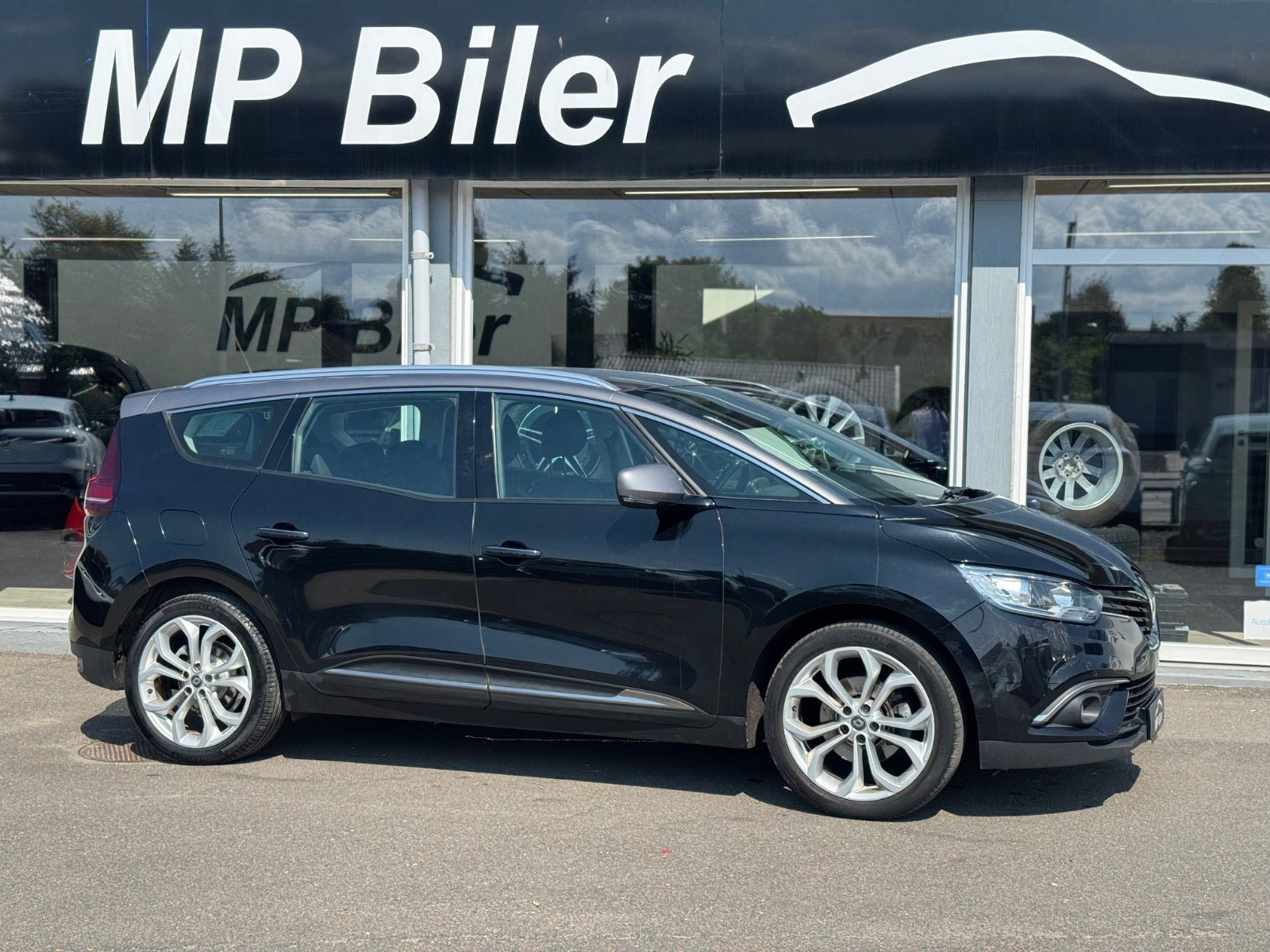 Sort Renault Grand Scenic IV fra 2017