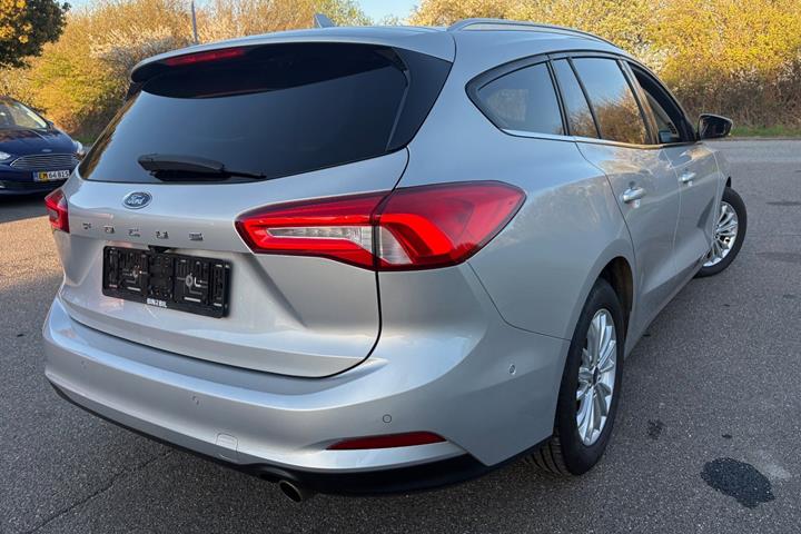 Sølv Ford Focus fra 2020
