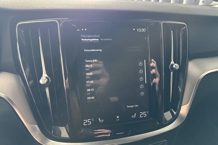 Sort Volvo V60 fra 2019