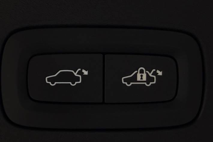 Sort Polestar 2 fra 2024
