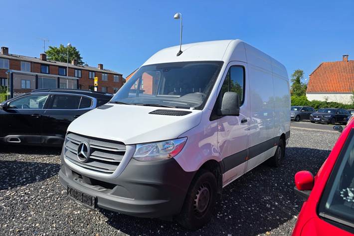 Hvid Mercedes Sprinter 316 fra 2020