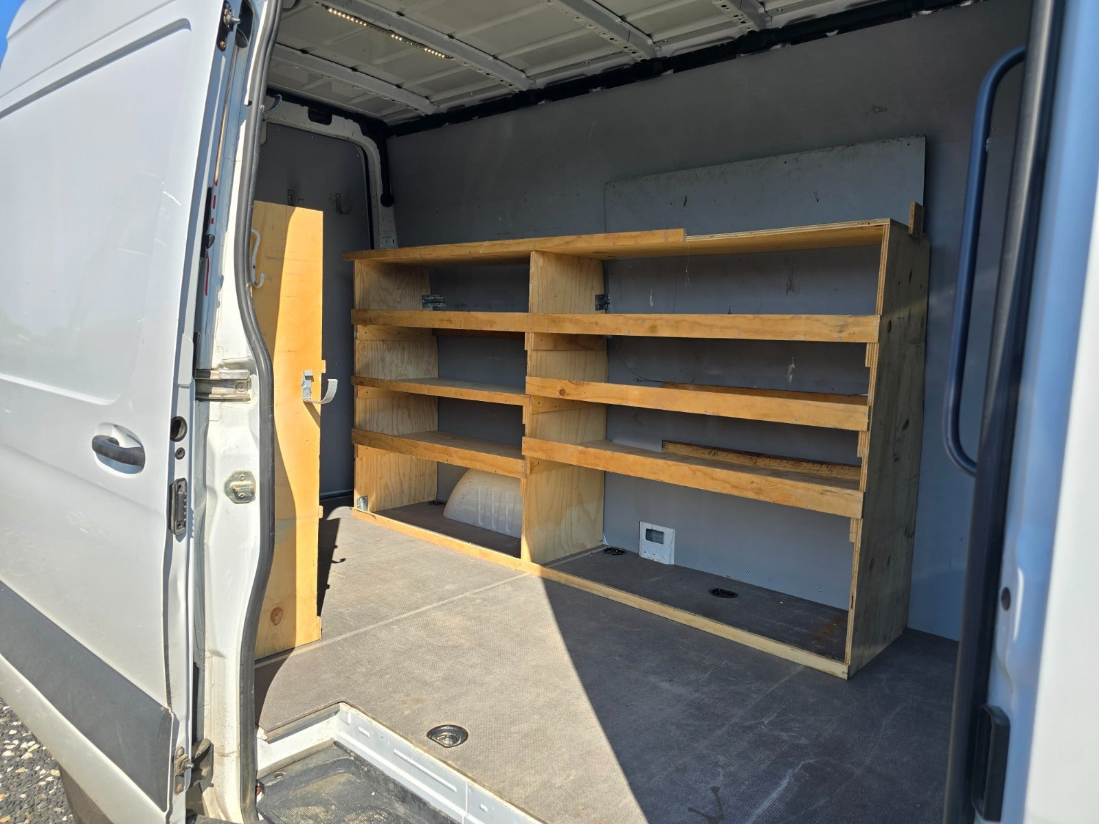 Hvid Mercedes Sprinter 316 fra 2020
