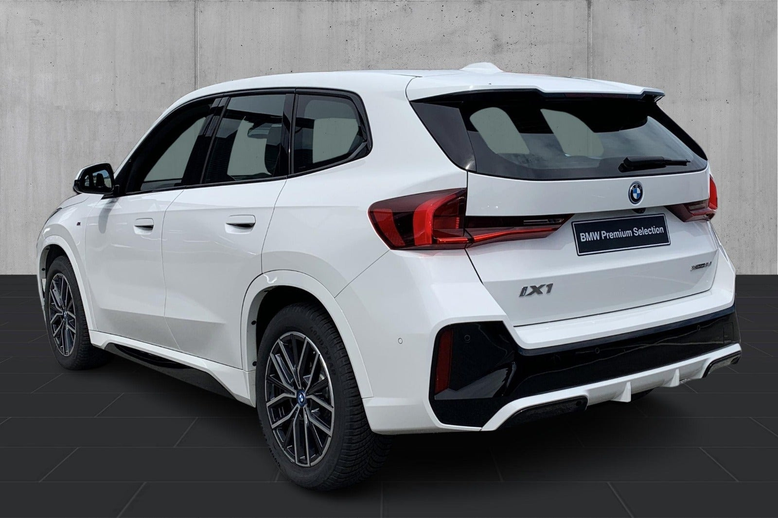 undefined BMW iX1 fra 2024