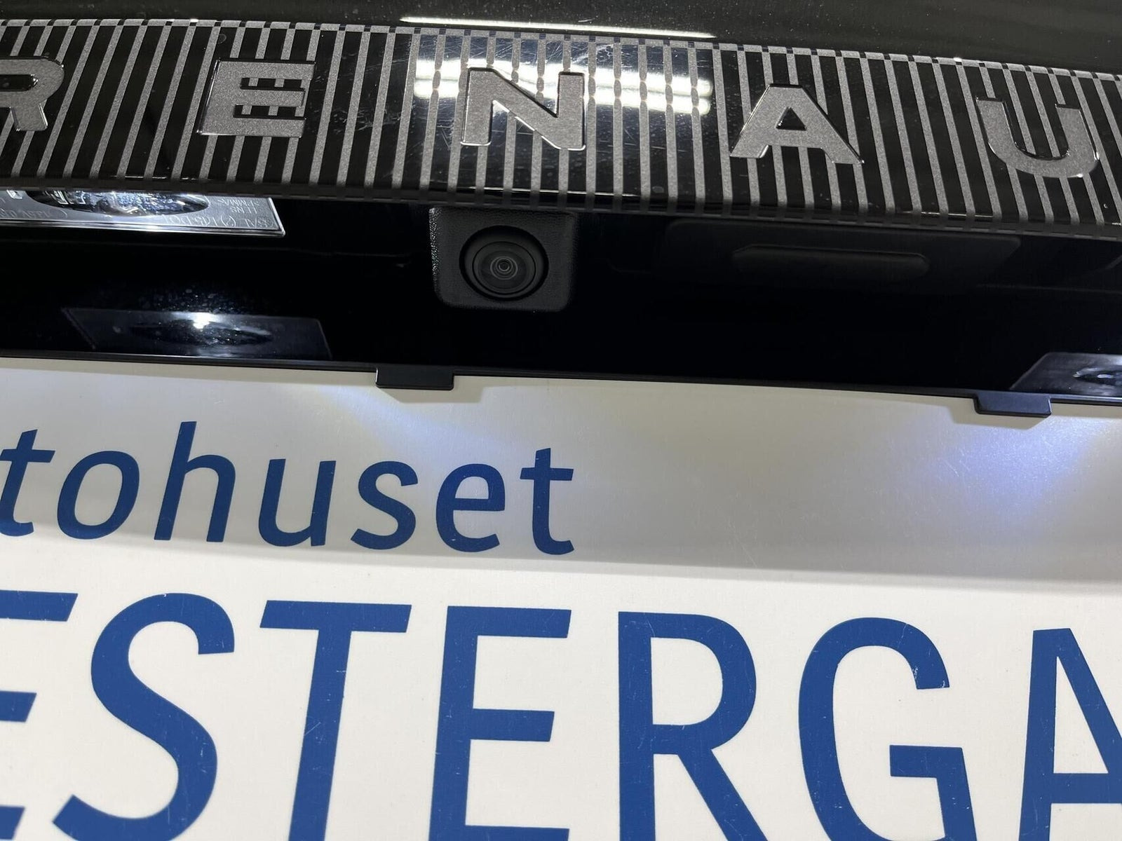 Sort Renault 4 E-Tech fra 2025