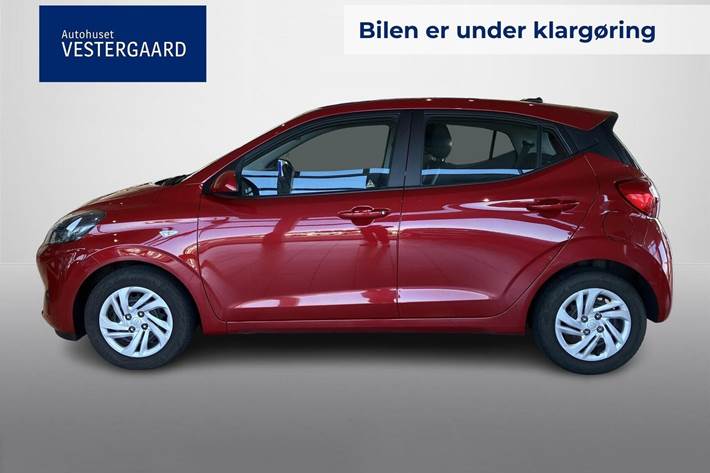 Rød Hyundai i10 fra 2020