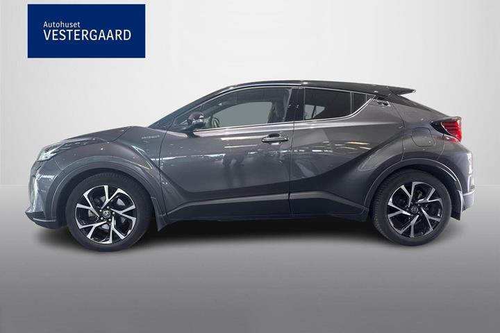 Grå Toyota C-HR fra 2021