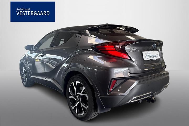 Grå Toyota C-HR fra 2021