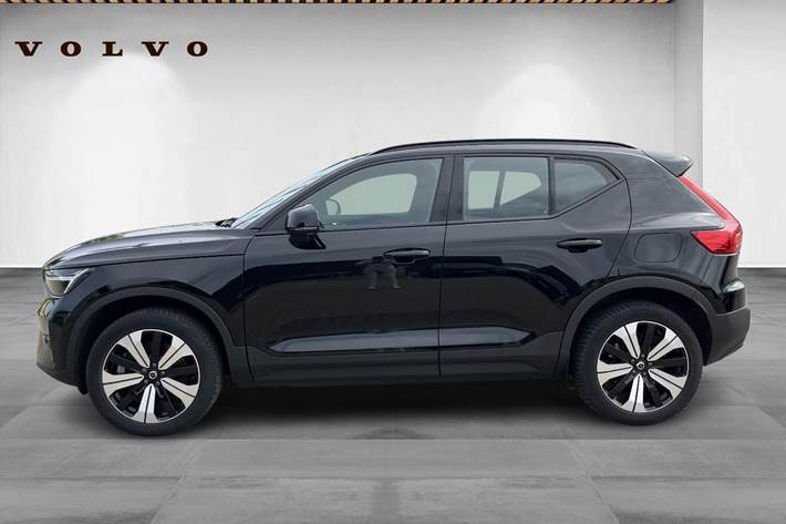 Sort Volvo XC40 fra 2023