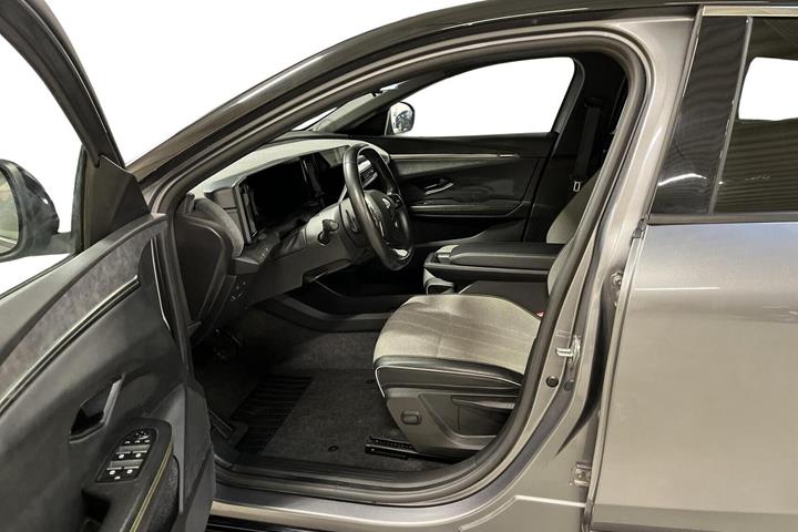 Grå Renault Megane E-Tech fra 2022