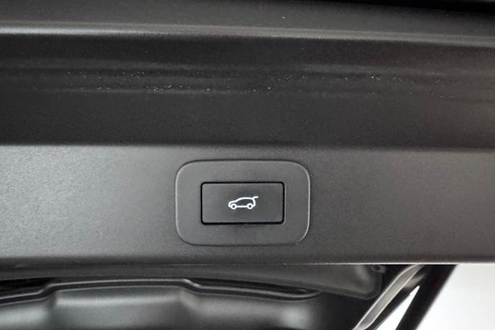 Sort Land Rover Range Rover sport fra 2025