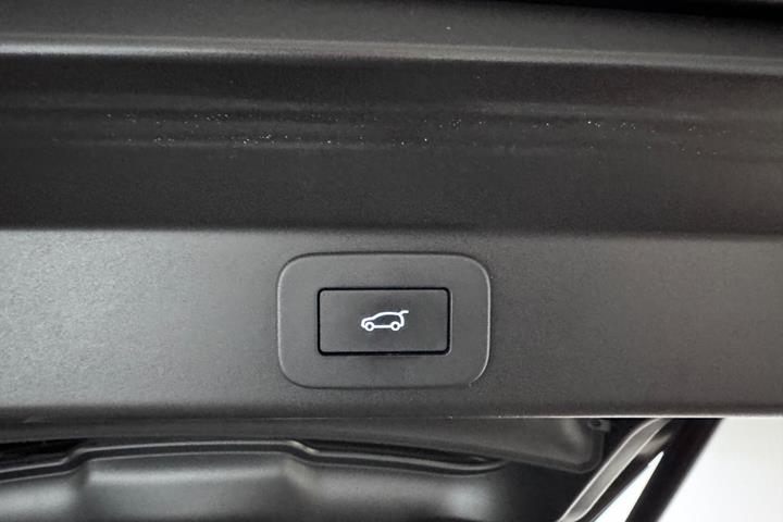 Sort Land Rover Range Rover sport fra 2025