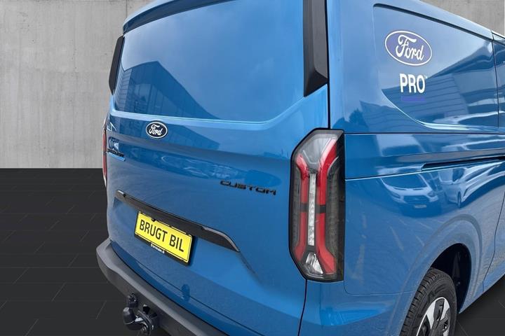 Blå Ford E-Transit Custom 320 L2 fra 2024