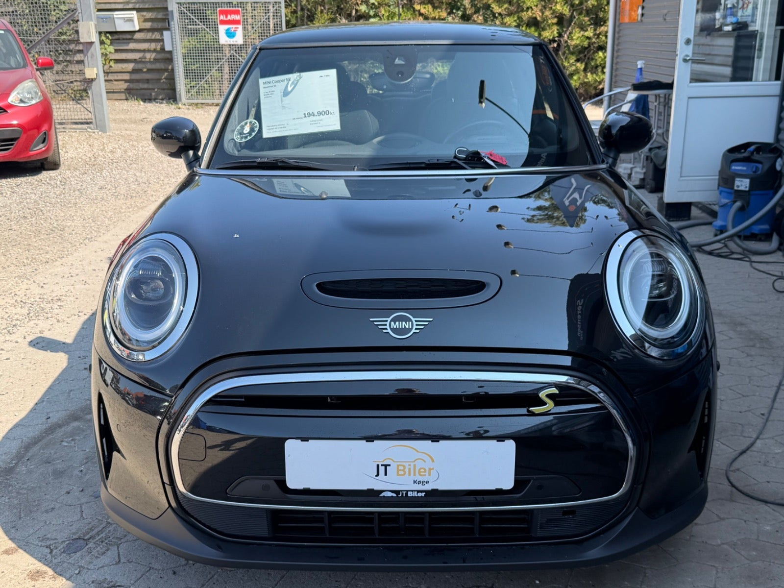 Sort Mini Cooper SE fra 2024