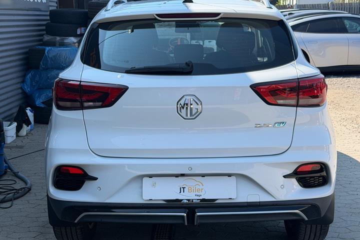 Hvid MG ZS fra 2022