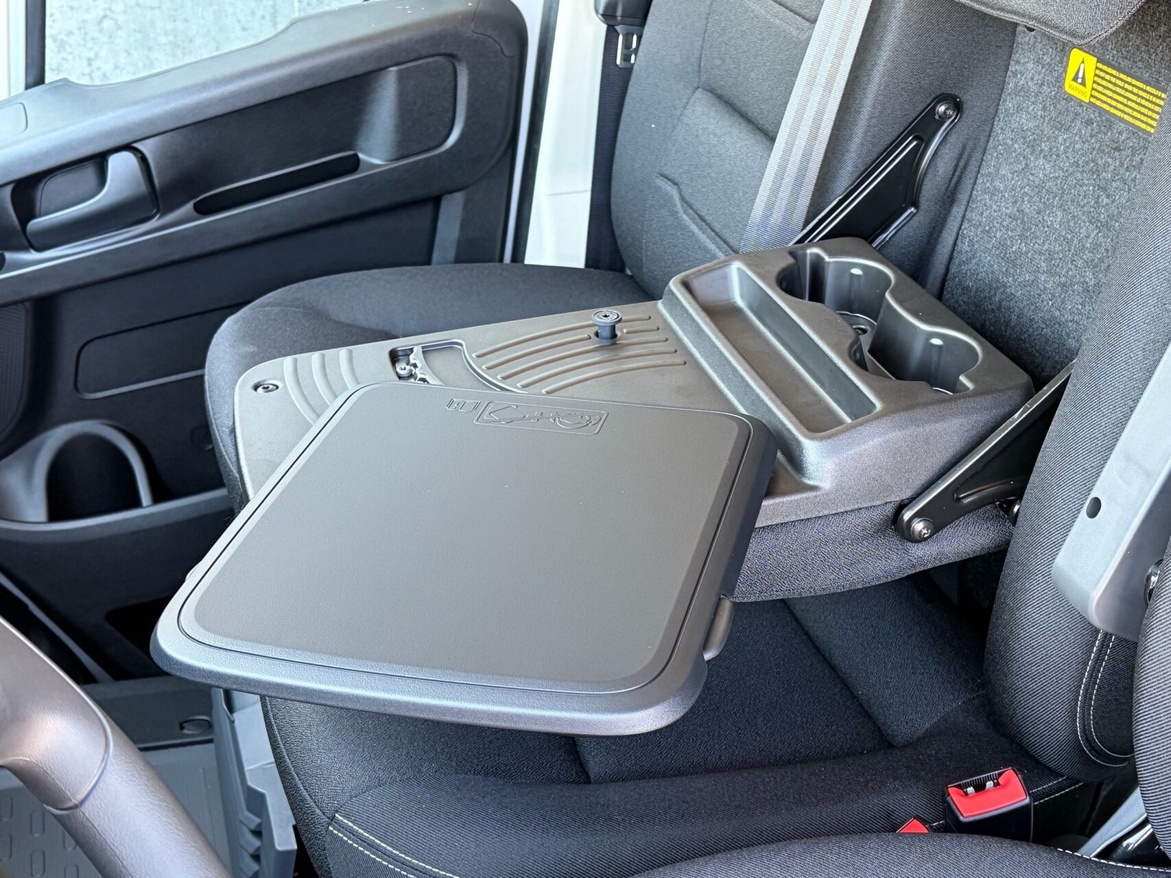 Grå Fiat Ducato fra 2026