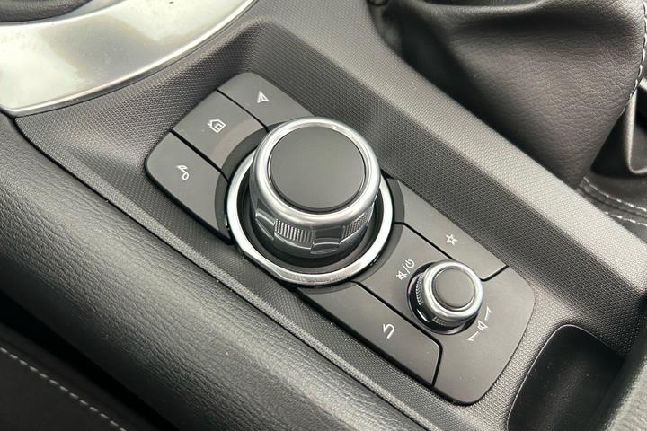 Grå Mazda MX-5 fra 2024