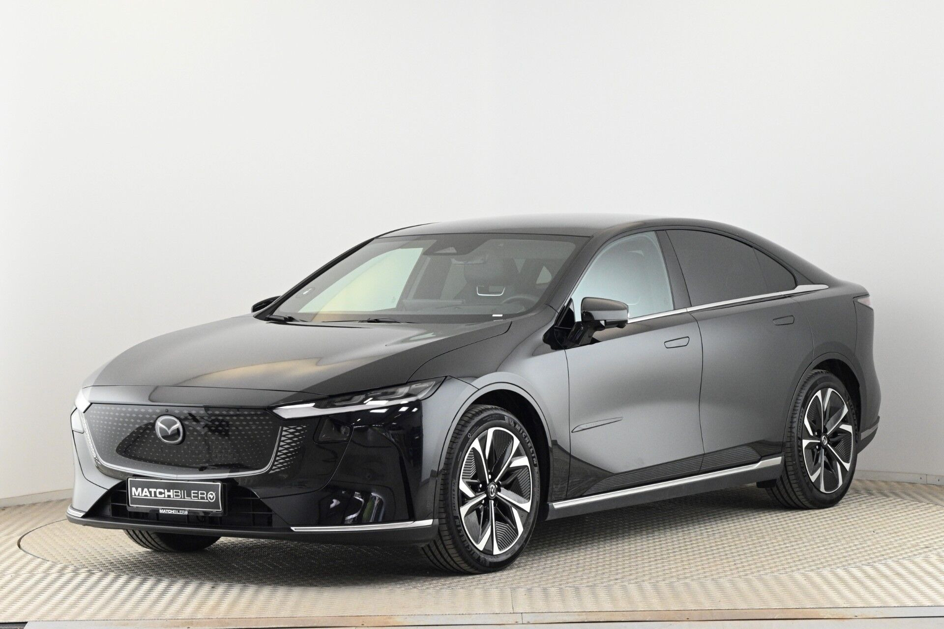 Sort Mazda 6e fra 2026