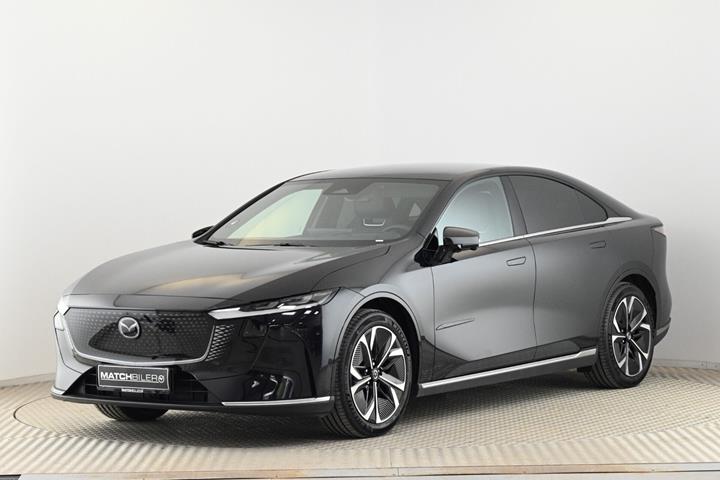 Sort Mazda 6e fra 2026