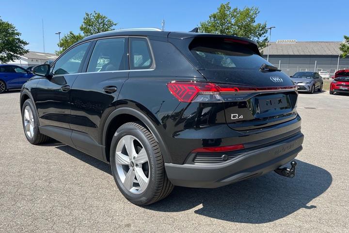 Sort Audi Q4 fra 2026