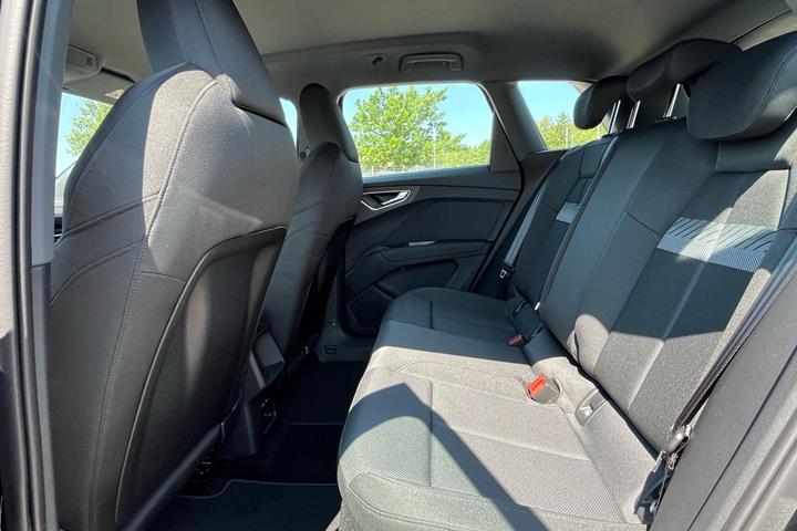 Sort Audi Q4 fra 2026