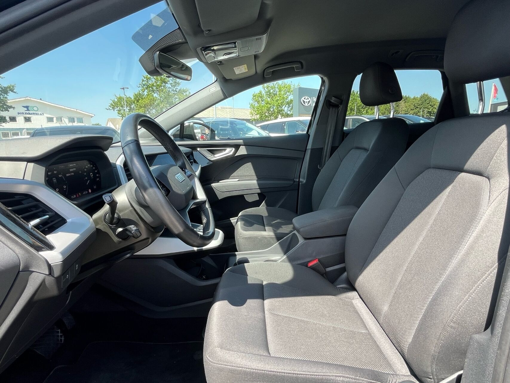 Sort Audi Q4 fra 2024